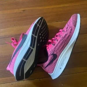Nike Shoes Gently Worn Nike Air Zoom Pegasus 36 Running Shoe